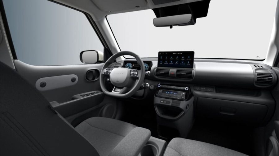 Renting Particulares Hyundai Inster 42 KWh Maxx Unbleached Ivory