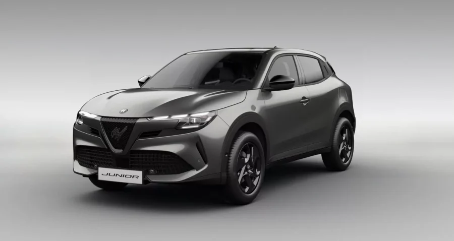 Renting Particulares Alfa Romeo Junior Ibrida 100kW Argento arese