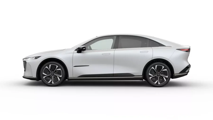 Renting Particulares Mazda 6e EV Takumi Blanco