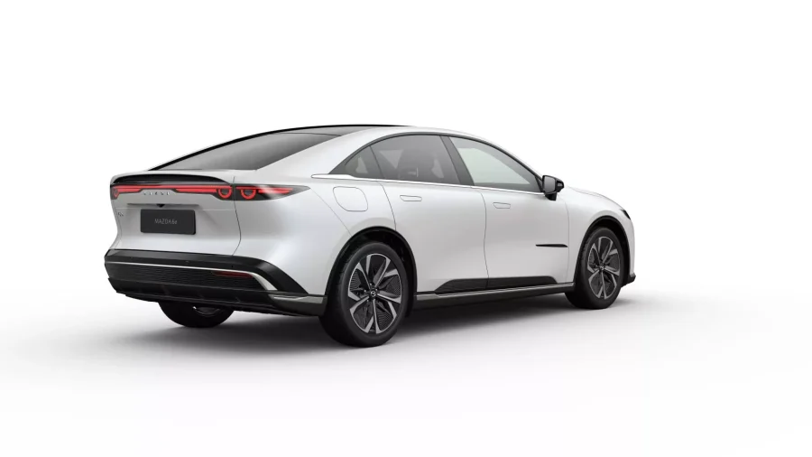 Renting Particulares Mazda 6e EV Takumi Blanco