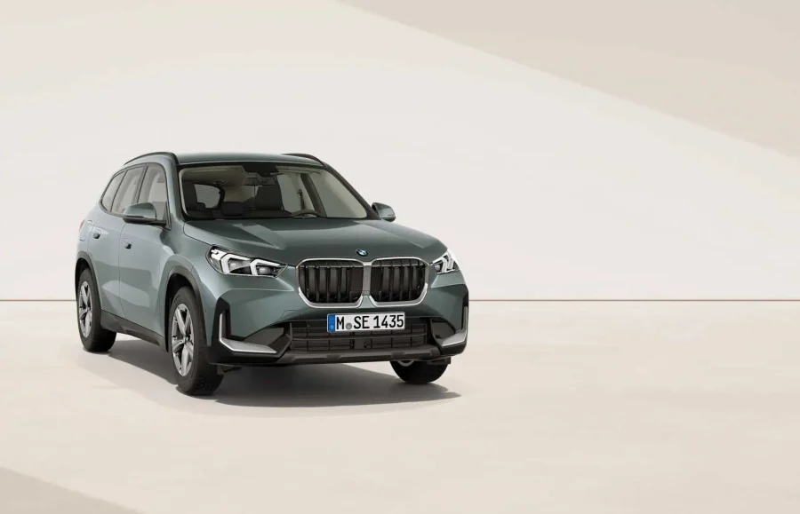 Renting Particulares BMW X1 xDrive20d Premium Package Cape York Green metalizado