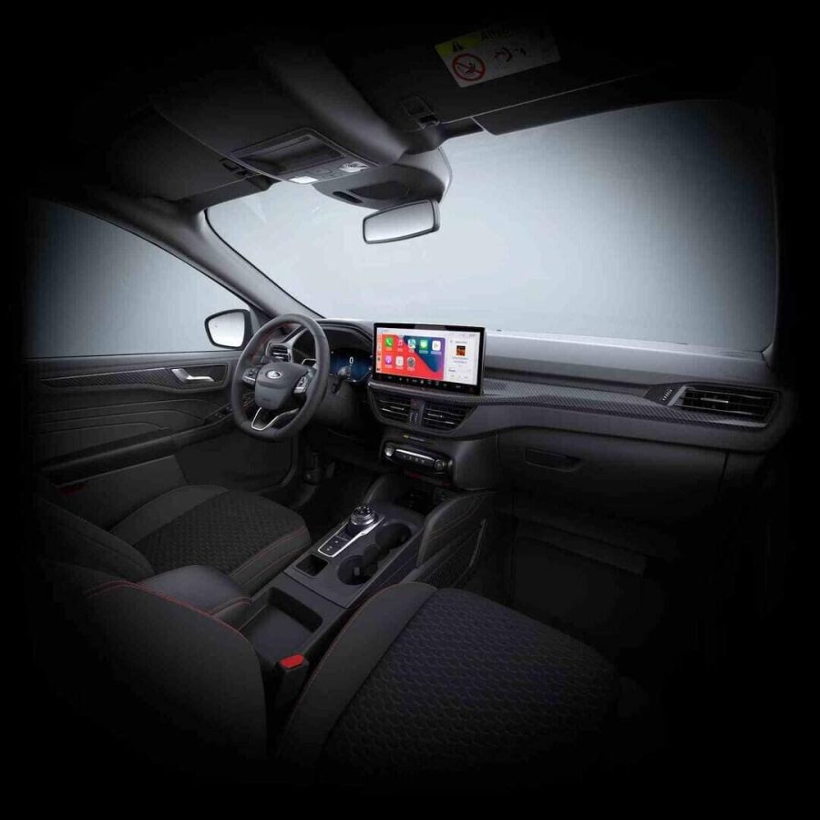 Renting Particulares Ford Kuga 2.5 PHEV Duratec ST-Line Verde Bursting, Blanco Frozen, Plata Solar, Negro Agate