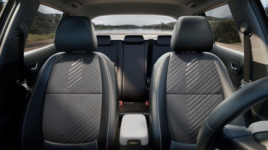 Renting Particulares Kia Stonic 1.0 T-GDi MHEV Drive Clear White, Sparkling Silver, Astro Grey