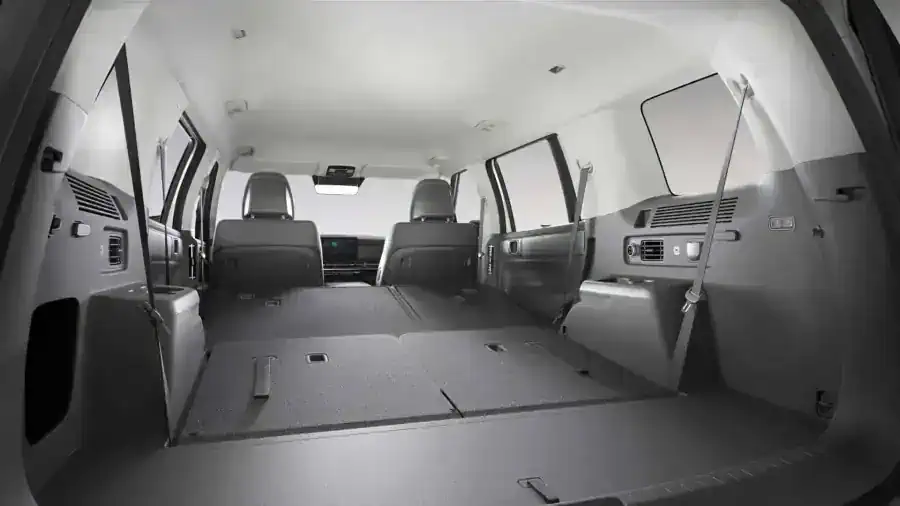 Renting Particulares Hyundai Santa Fe 1.6T PHEV 4X4 AT Maxx White Cream