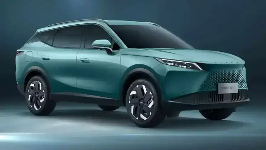 Renting Particulares Omoda 7 1.5T PHEV Premium Verde Wave, Plata Moonlight, Negro Opalo, Blanco Perlado
