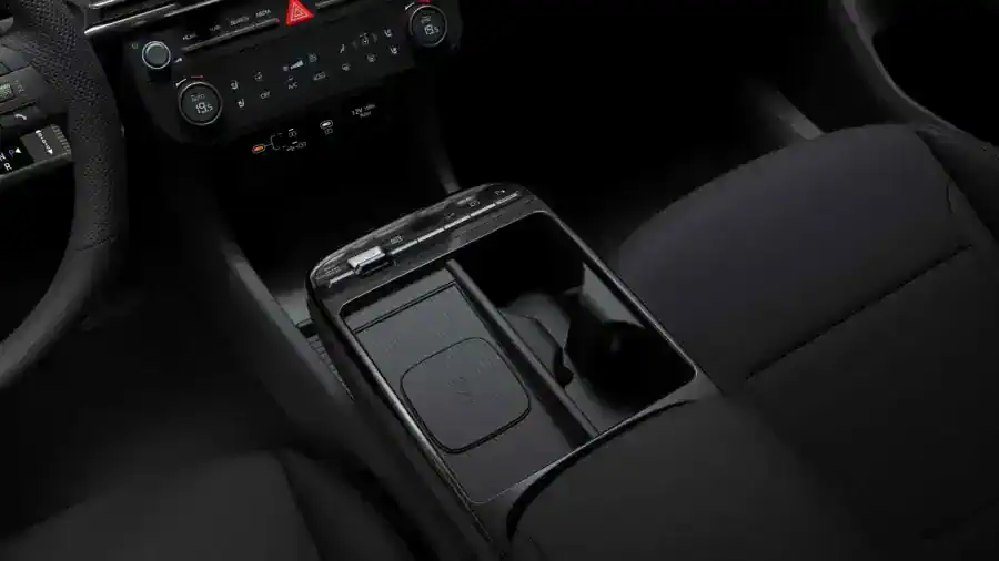 Renting Particulares Hyundai Tucson 1.6D 48V DT Black Line Atlas White