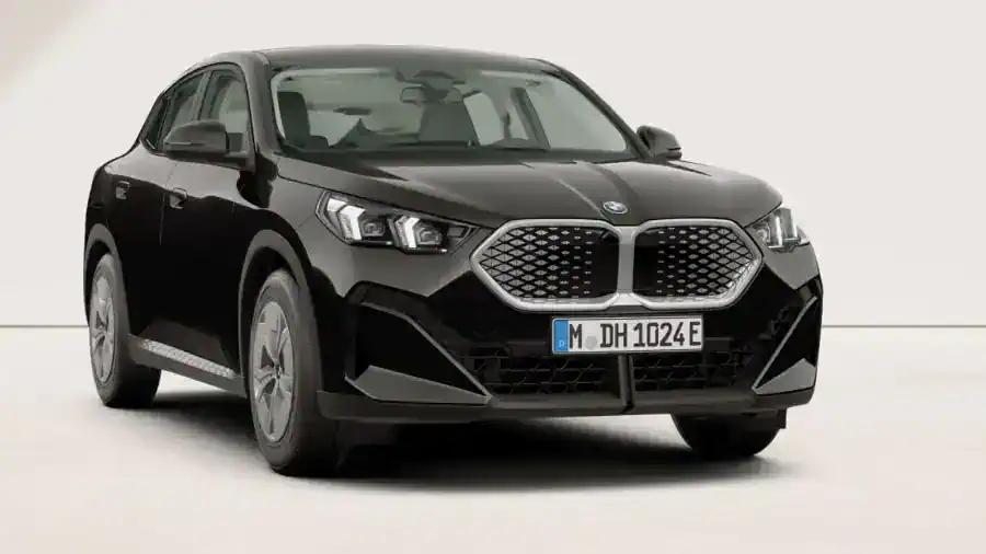 Renting Particulares BMW iX2 eDrive20 Black Solid