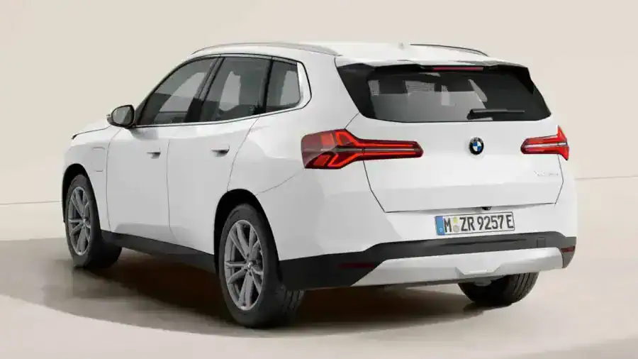 Renting Particulares BMW X3 30e xDrive Alpine White