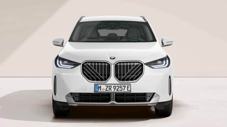 Renting Particulares BMW X3 30e xDrive Alpine White