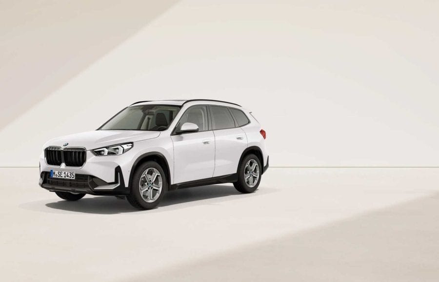 Renting Particulares BMW X1 sDrive 20d Mineral White, Night Dusk Blue