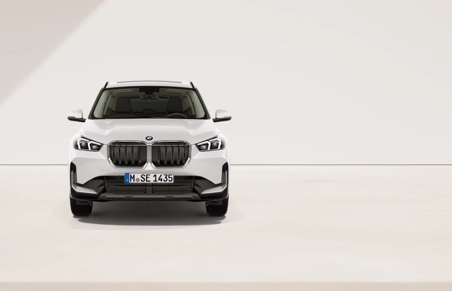 Renting Particulares BMW X1 sDrive 20d Mineral White, Night Dusk Blue