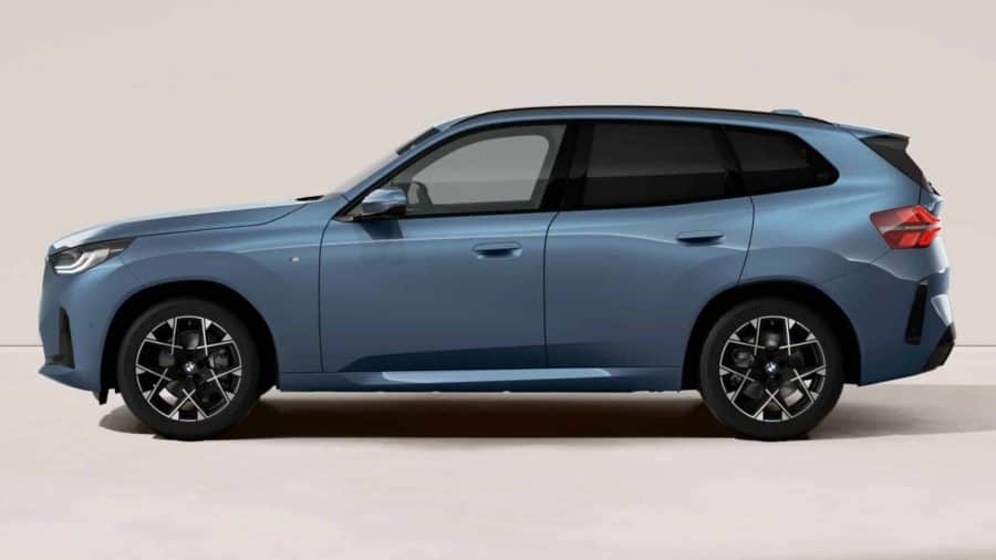 Renting Particulares BMW X3 20d xDrive M Sport Arctic Race Blue, Black Sapphire