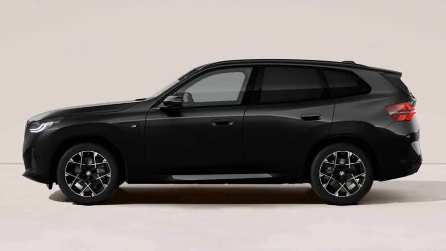 Renting Particulares BMW X3 30e xDrive M Sport Black Sapphire, Arctic Race Blue